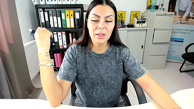 kilenyapatrice online show from September 13, 10:15 am