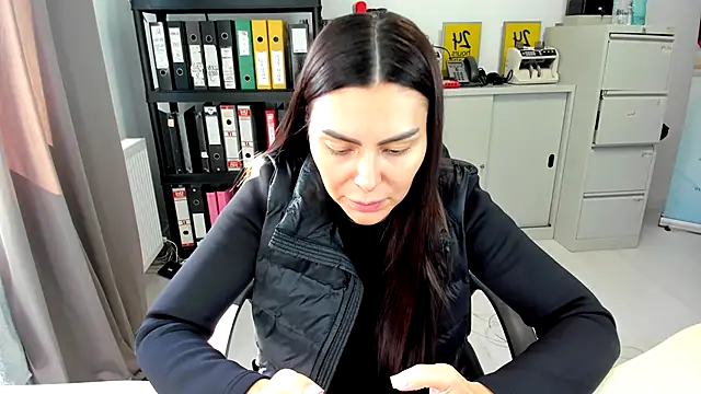 kilenyapatrice online show from October 11, 9:52 am