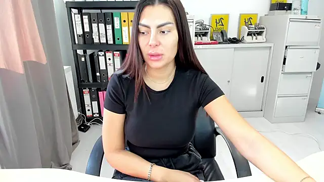 kilenyapatrice online show from October 23, 11:20 am