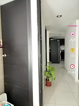 Snapshot of Shianrose chatting on June 23, 7:56 pm Shianrose online show from June 23, 7:56 pm