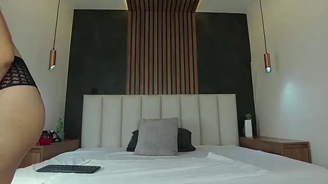 Snapshot of JaylaScott__ chatting on March 1, 11:39 am JaylaScott online show from March 1, 11:39 am