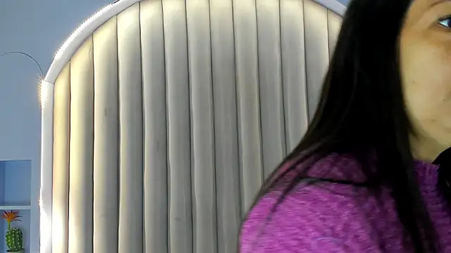 Snapshot of JaylaScott__ chatting on October 9, 11:41 am JaylaScott online show from October 9, 11:41 am