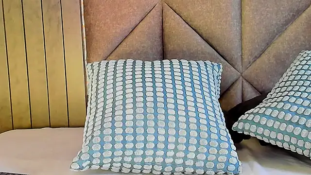 JaylaScott   online show from February 24, 11:41 am