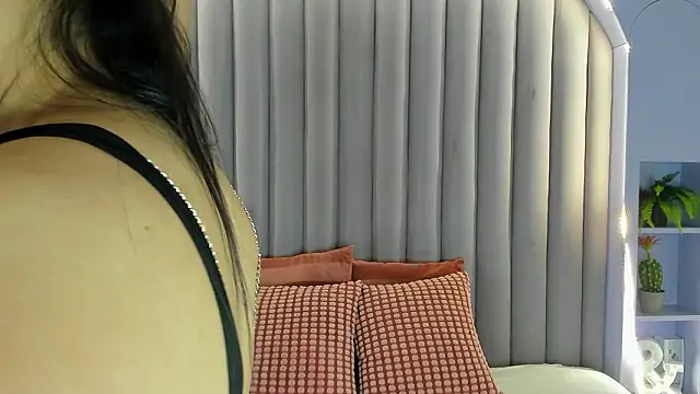 JaylaScott   online show from March 6, 11:39 am