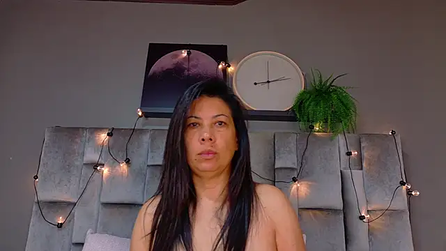 JaylaScott   online show from April 21, 11:49 am