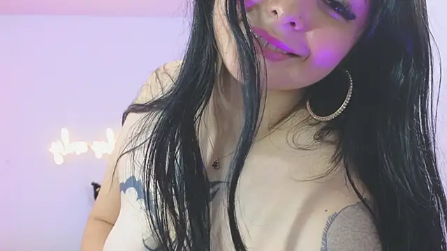 hina tay online show from February 3, 10:36 am