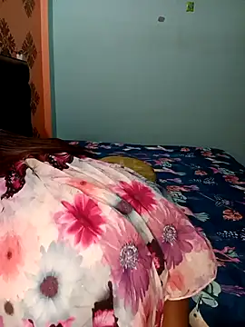 Snapshot of poojaji690 chatting on December 18, 10:08 am poojaji690 online show from December 18, 10:08 am