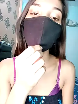 Snapshot of poojaji690 chatting on January 3, 12:08 pm poojaji690 online show from January 3, 12:08 pm