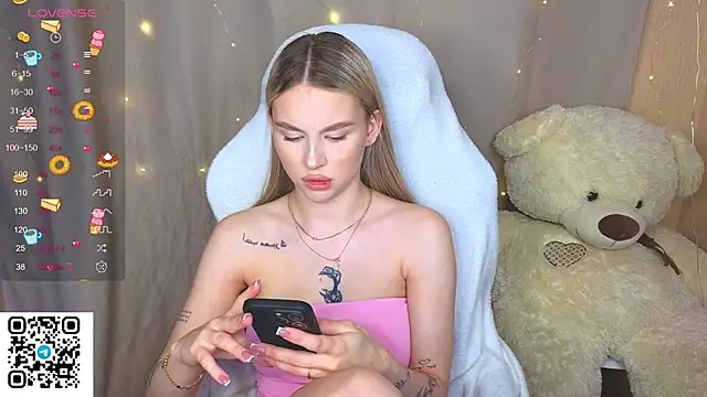 doll barbieee online show from October 1, 7:42 pm