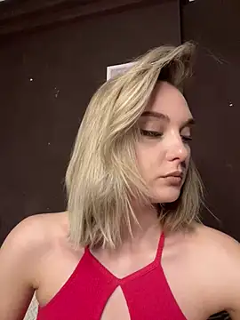 Snapshot of Alisa_Rise chatting on March 22, 9:53 pm Alisa Rise online show from March 22, 9:53 pm