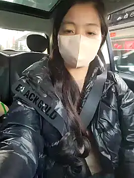 Snapshot of Claire_xixi1 chatting on January 20, 8:19 am Claire xixi1 online show from January 20, 8:19 am