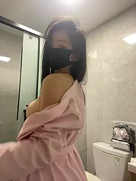 Snapshot of Claire_xixi1 chatting on February 20, 10:15 pm Claire xixi1 online show from February 20, 10:15 pm