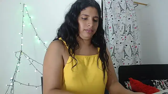 Snapshot of sexyhot20xxx chatting on January 6, 10:24 am sexyhot20xxx online show from January 6, 10:24 am