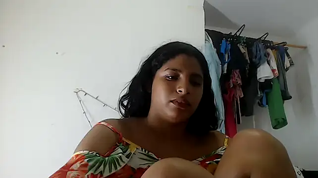 Snapshot of sexyhot20xxx chatting on January 18, 11:21 am sexyhot20xxx online show from January 18, 11:21 am