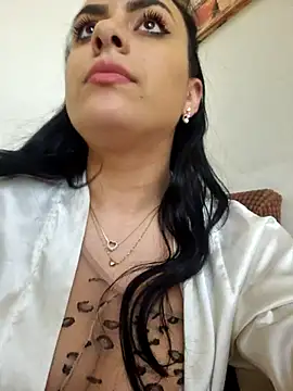 Snapshot of ElyzaIbarra chatting on February 23, 2:35 pm ElyzaIbarra online show from February 23, 2:35 pm