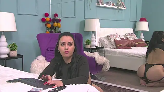 Snapshot of ElyzaIbarra chatting on March 10, 5:39 pm ElyzaIbarra online show from March 10, 5:39 pm