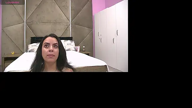 Snapshot of ElyzaIbarra chatting on September 24, 5:33 am ElyzaIbarra online show from September 24, 5:33 am