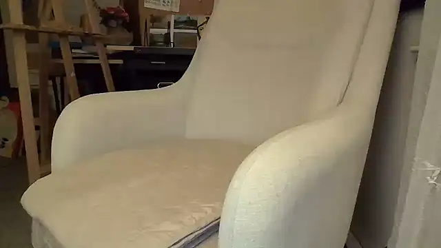 naughtyonbicycle online show from April 19, 1:16 am