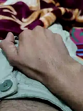 Snapshot of William390 chatting on January 22, 4:23 pm William390 online show from January 22, 4:23 pm