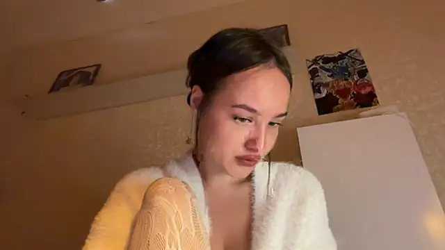 milkyWeyy online show from September 18, 6:43 pm