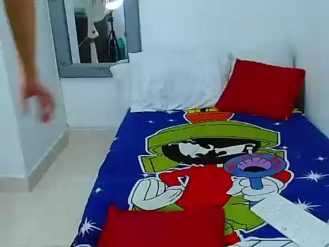 Snapshot of Velk_hot chatting on November 20, 7:46 pm Velk hot online show from November 20, 7:46 pm