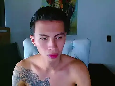 Snapshot of Velk_hot chatting on February 18, 12:23 pm Velk hot online show from February 18, 12:23 pm