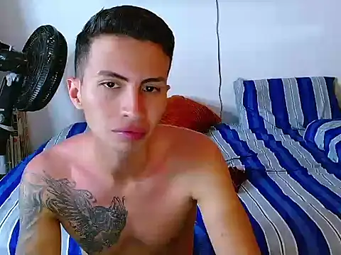 Snapshot of Velk_hot chatting on July 14, 12:22 pm Velk hot online show from July 14, 12:22 pm