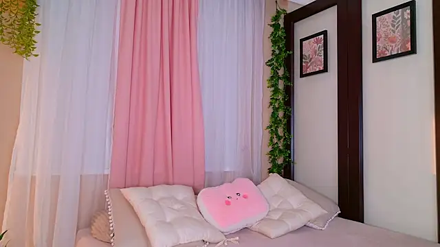 Snapshot of Zafiiro_Blue chatting on November 20, 12:11 am Zafiiro Blue online show from November 20, 12:11 am