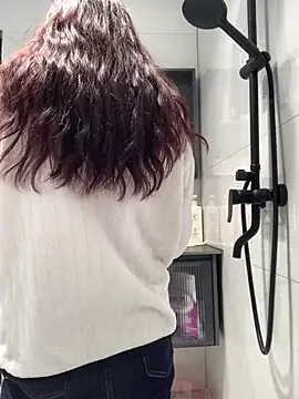 Aimeil online show from January 13, 2:42 pm