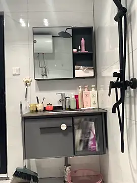 Aimeil online show from January 18, 12:57 pm