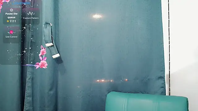 Snapshot of femboykeene chatting on September 19, 2:57 am femboykeene online show from September 19, 2:57 am