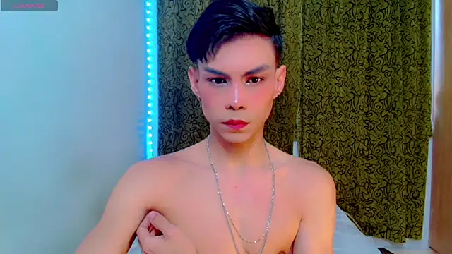 Snapshot of femboykeene chatting on October 22, 9:36 pm femboykeene online show from October 22, 9:36 pm