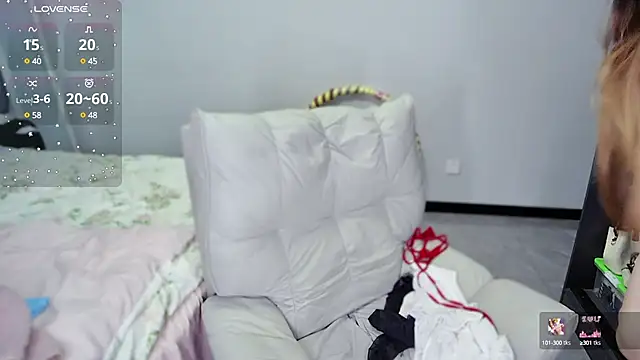 Feifei-cn online show from March 6, 12:19 pm