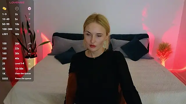 AlisssaRose online show from October 1, 9:32 pm