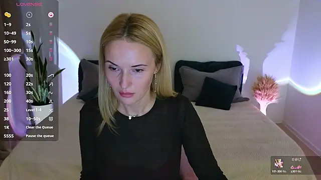 AlisssaRose online show from October 18, 8:42 pm