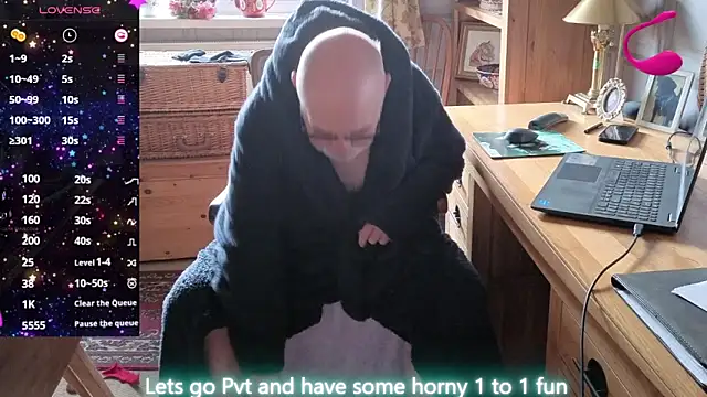 Adamdaddybear online show from March 21, 7:46 am