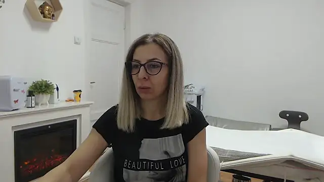 SukyGirl online show from December 28, 9:09 am