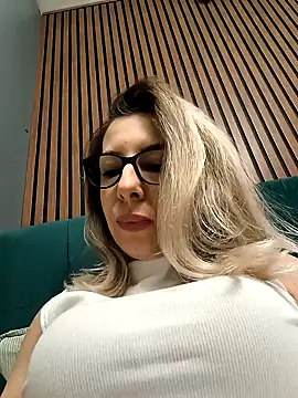 SukyGirl online show from February 25, 5:08 am