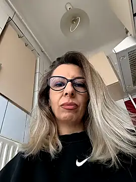 SukyGirl online show from March 4, 12:44 pm