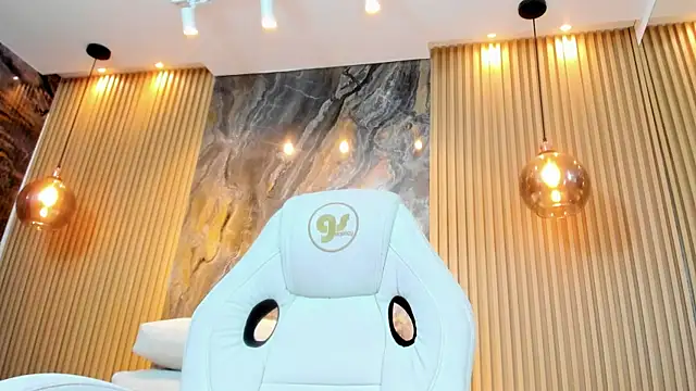 Snapshot of ella_harper chatting on February 11, 8:58 am ella harper online show from February 11, 8:58 am