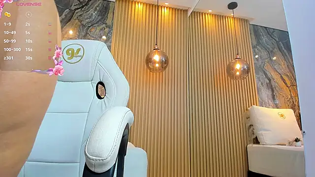 Snapshot of ella_harper chatting on February 17, 6:53 am ella harper online show from February 17, 6:53 am