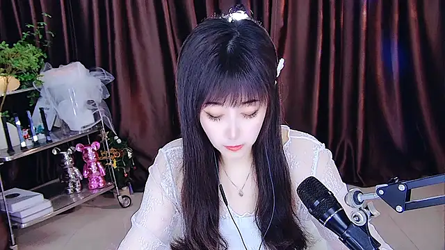 Snapshot of xiaoya666--baby chatting on March 17, 1:35 am xiaoya666--baby online show from March 17, 1:35 am