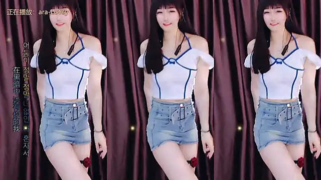 Snapshot of xiaoya666--baby chatting on March 21, 5:45 pm xiaoya666--baby online show from March 21, 5:45 pm