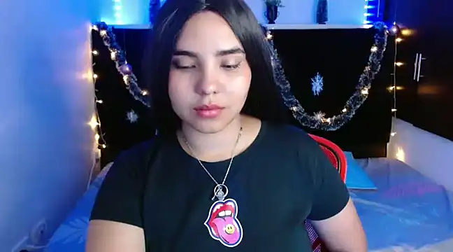 Miapeyton online show from December 5, 2:11 pm