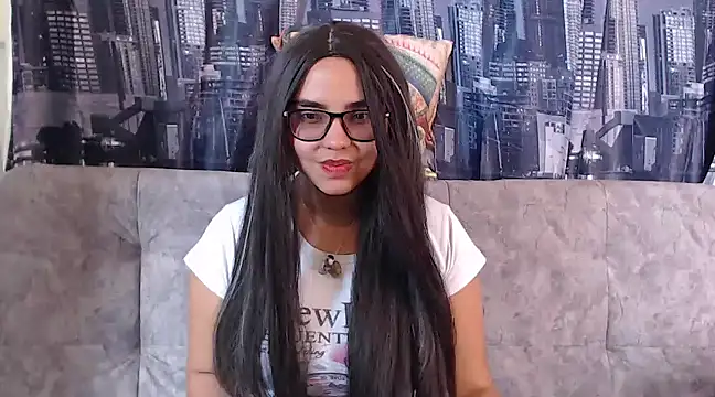 Miapeyton online show from February 3, 3:38 pm