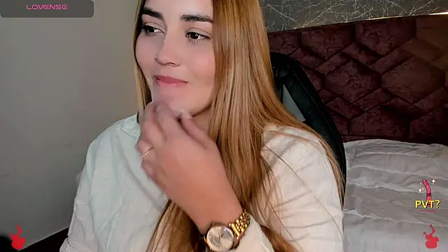 Lucia star   online show from December 12, 10:20 pm