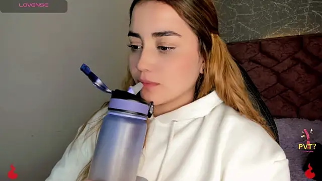 Lucia star   online show from January 3, 6:14 pm