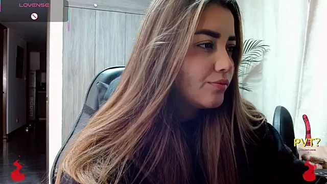 Lucia star   online show from February 7, 12:36 am