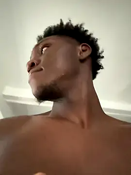 Snapshot of Festivitiesking1 chatting on October 7, 12:24 pm Festivitiesking1 online show from October 7, 12:24 pm