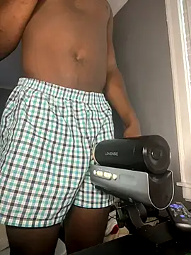 Snapshot of Festivitiesking1 chatting on November 30, 2:43 pm Festivitiesking1 online show from November 30, 2:43 pm